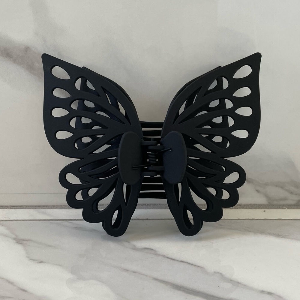 Butterfly hair clip, it is 12cm high and 14cm width